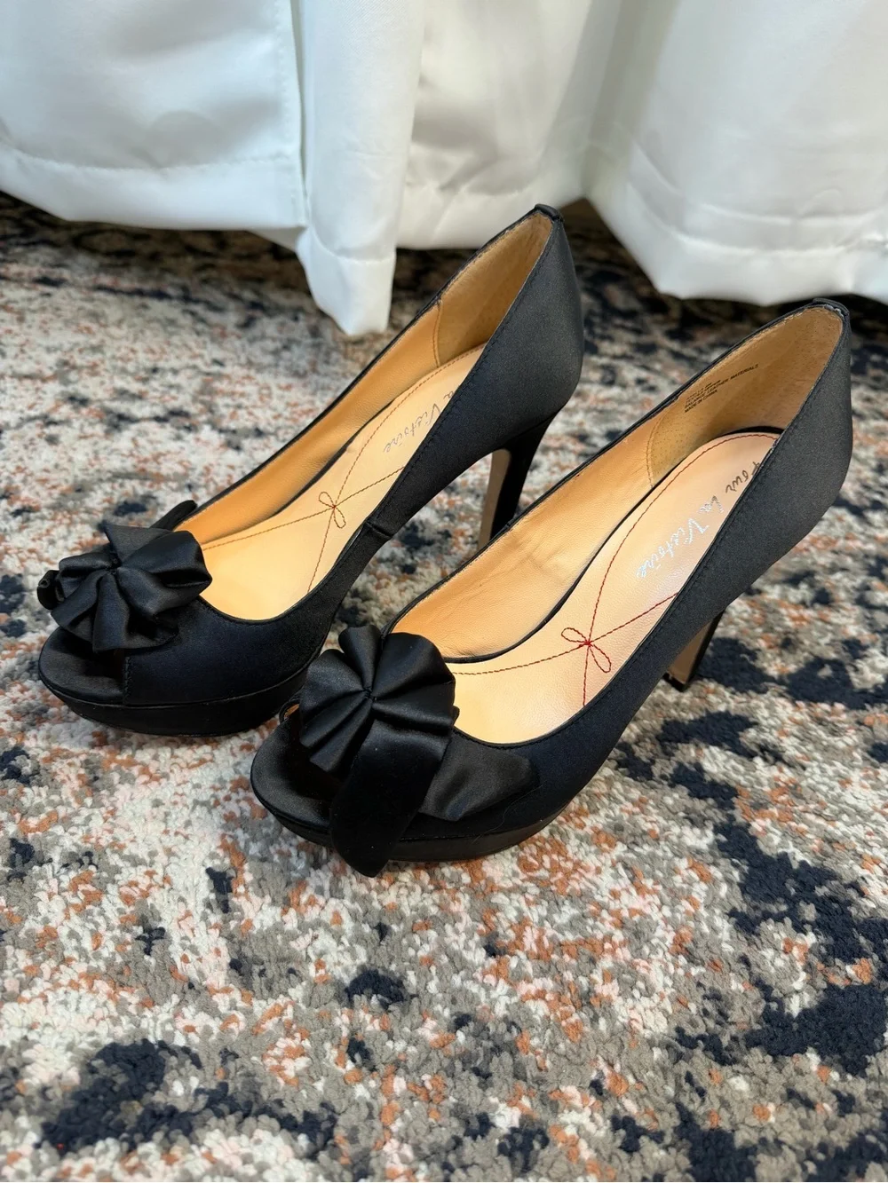 Pour La Victoire brand new